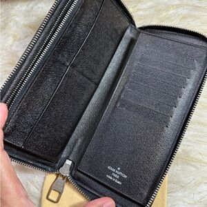 Louis Vuitton Damier Graphite Vertical Black zippy Long wallet w/ duster